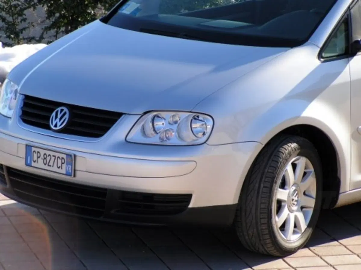 Volkswagen Touran (33)