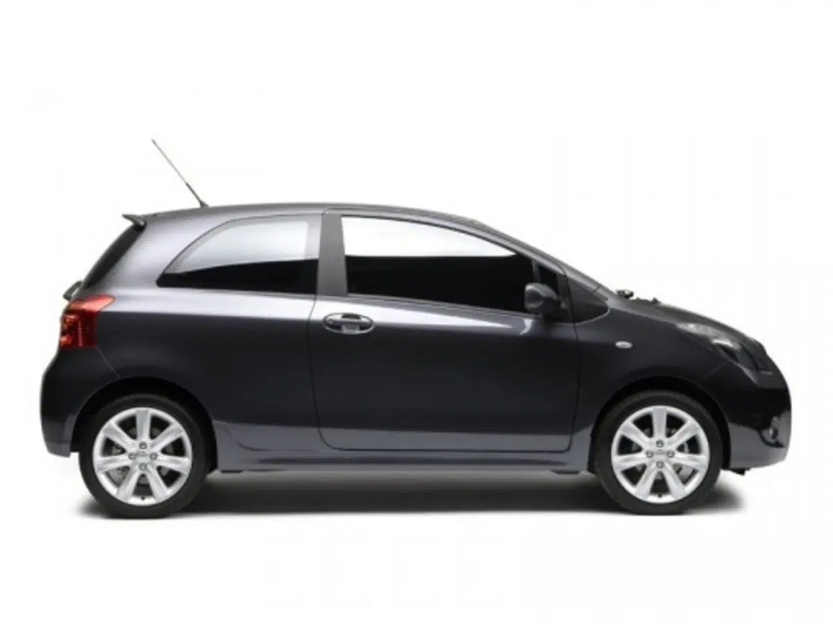Toyota Yaris TS (2)