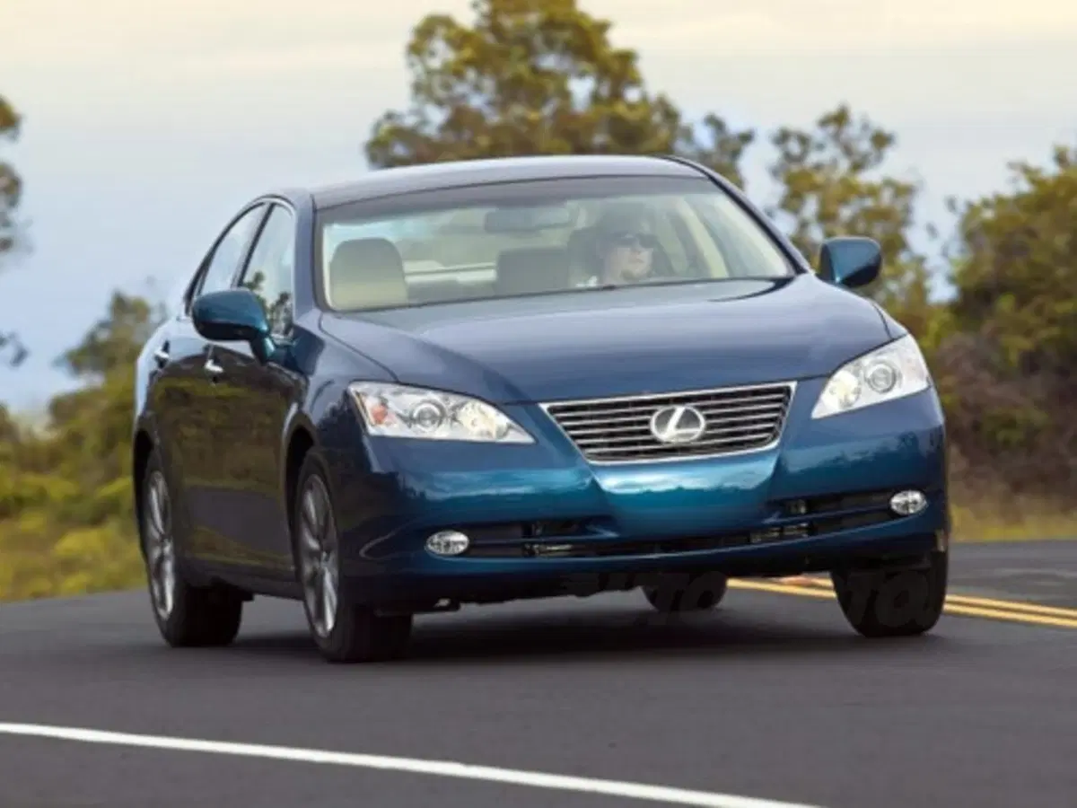 Lexus nuova ES (4)