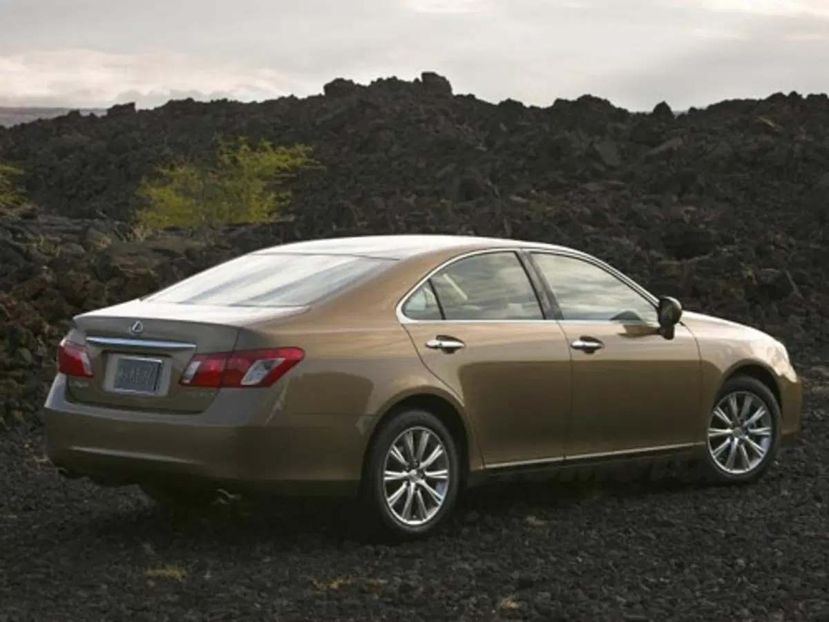 Lexus nuova ES (5)