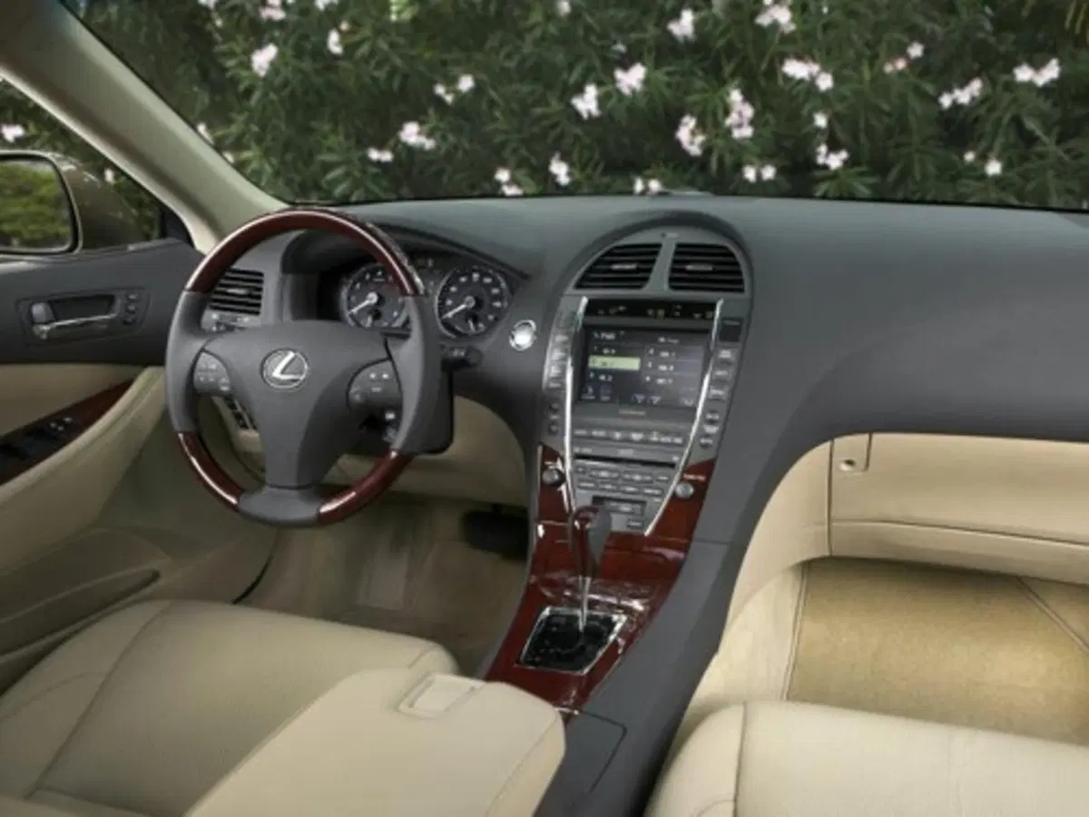 Lexus nuova ES (8)