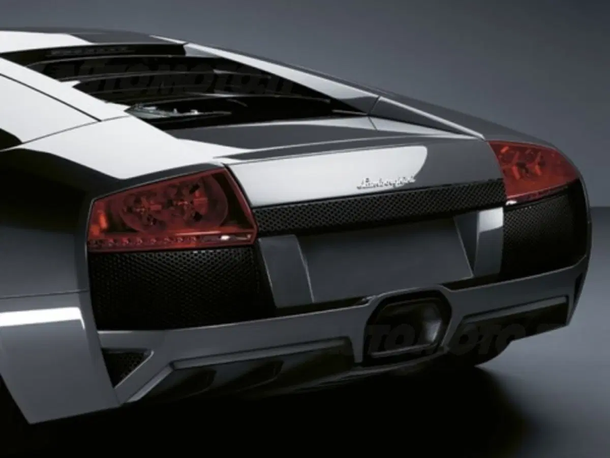 Lamborghini Murcielago LP640 (3)