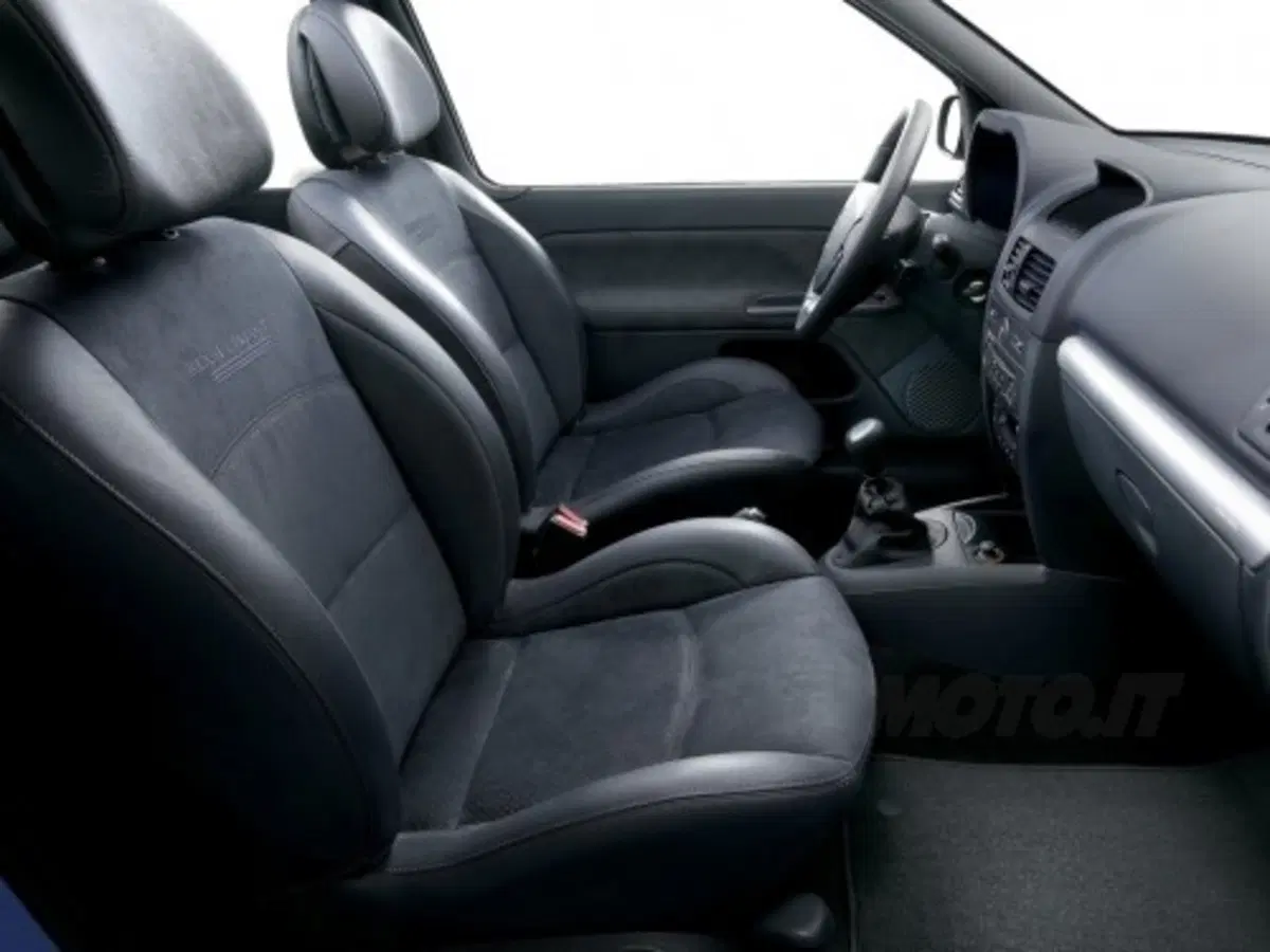 Renault nuova Clio RS (5)