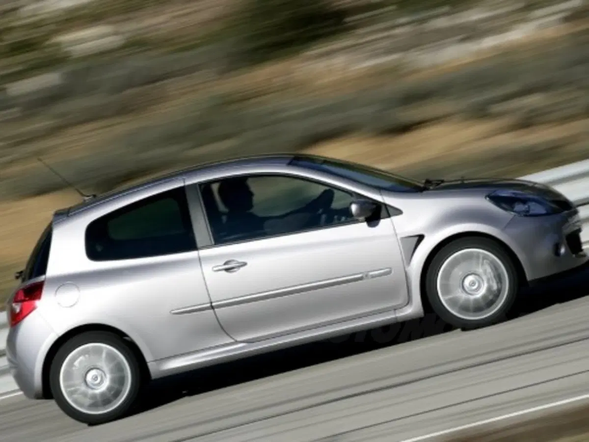 Renault nuova Clio RS (14)