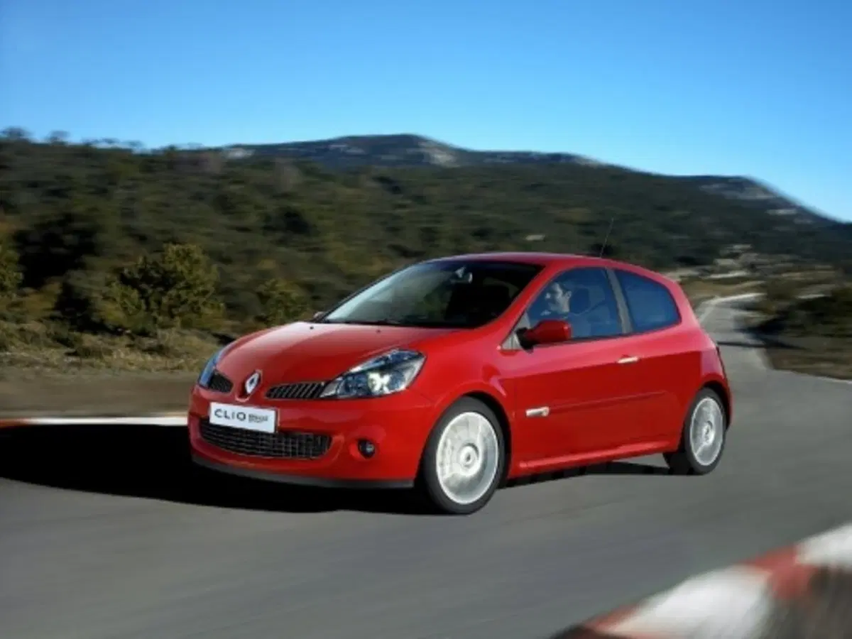 Renault nuova Clio RS (17)