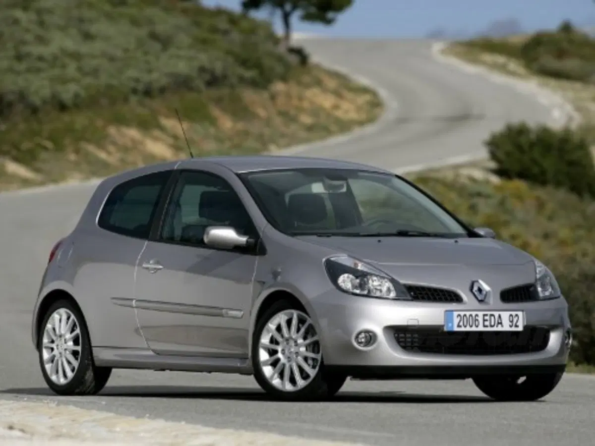 Renault nuova Clio RS (18)