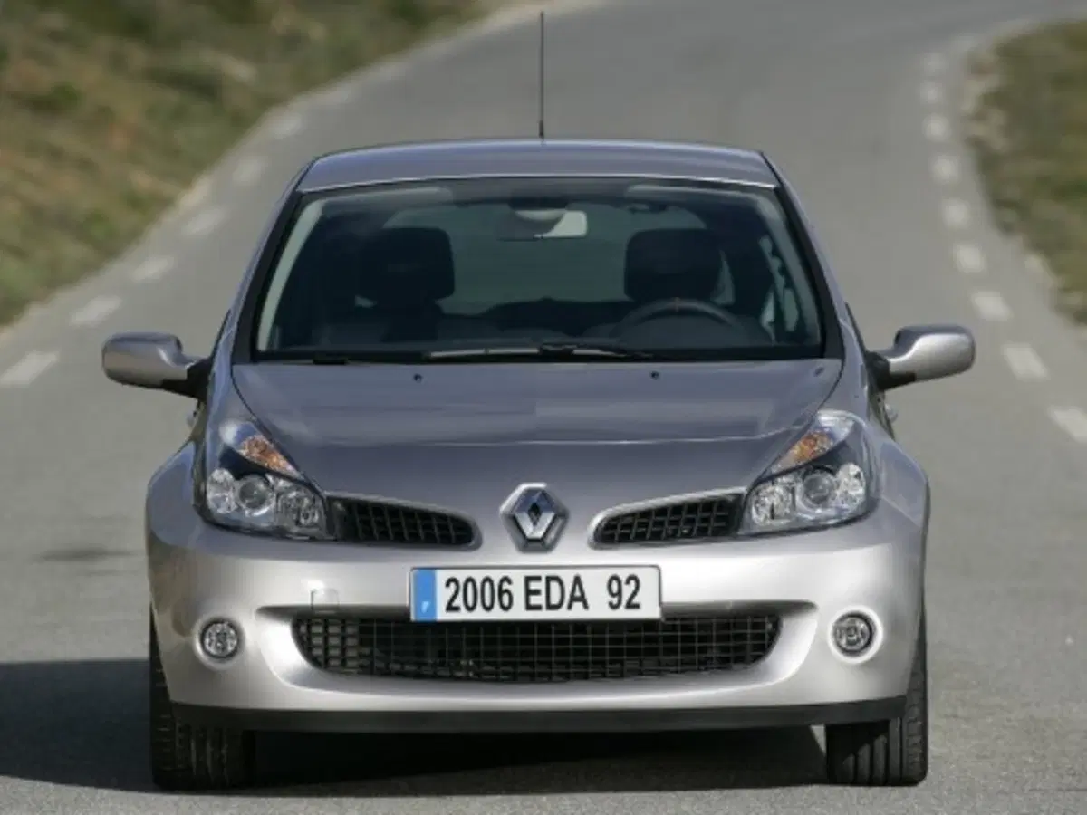 Renault nuova Clio RS (20)