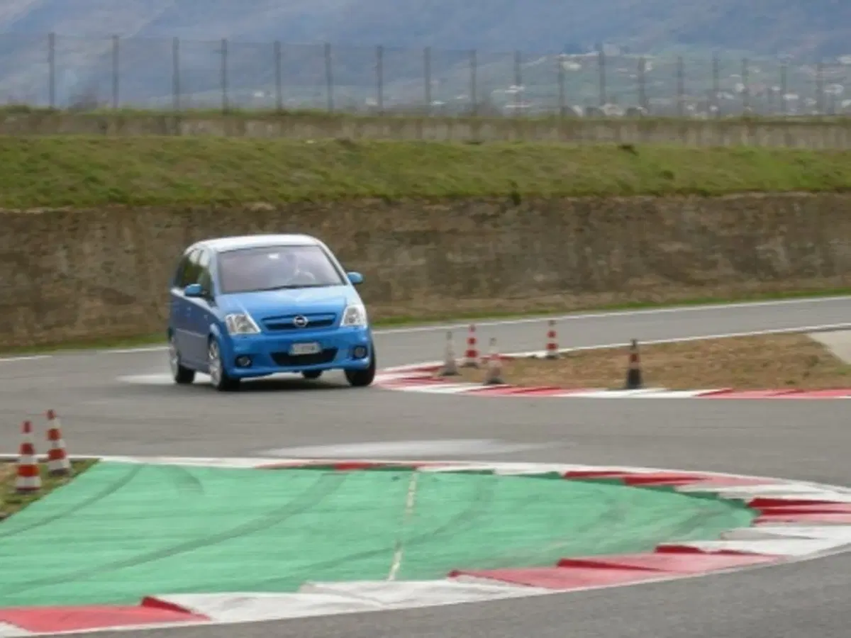 Opel Meriva (11)