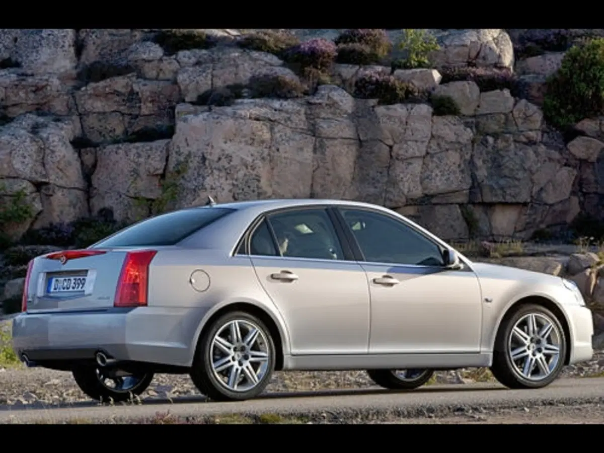 Cadillac BLS Tour (10)