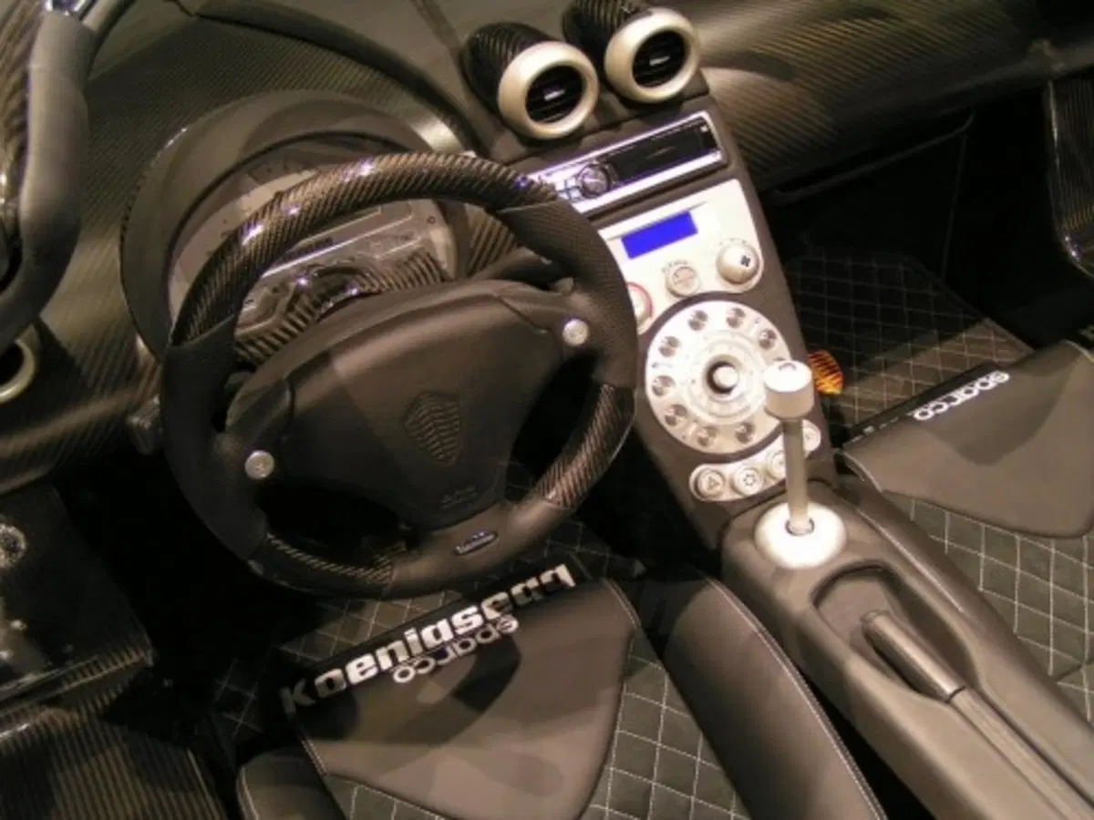 Koenigsegg CCX (7)