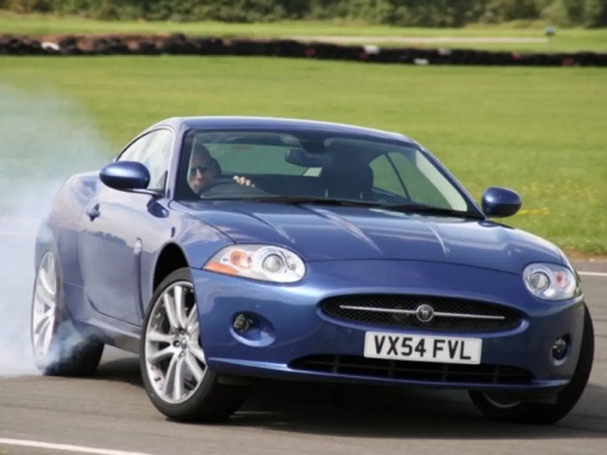 Jaguar XK (43)