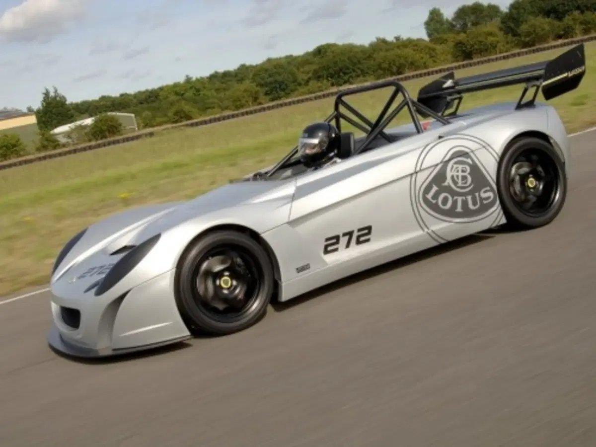 Lotus Circuit Car (2)