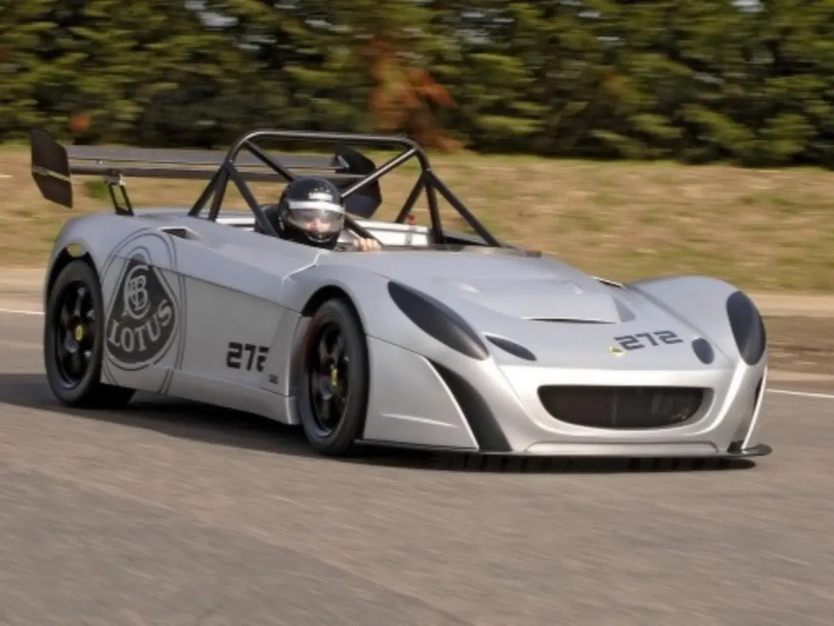 Lotus Circuit Car (3)