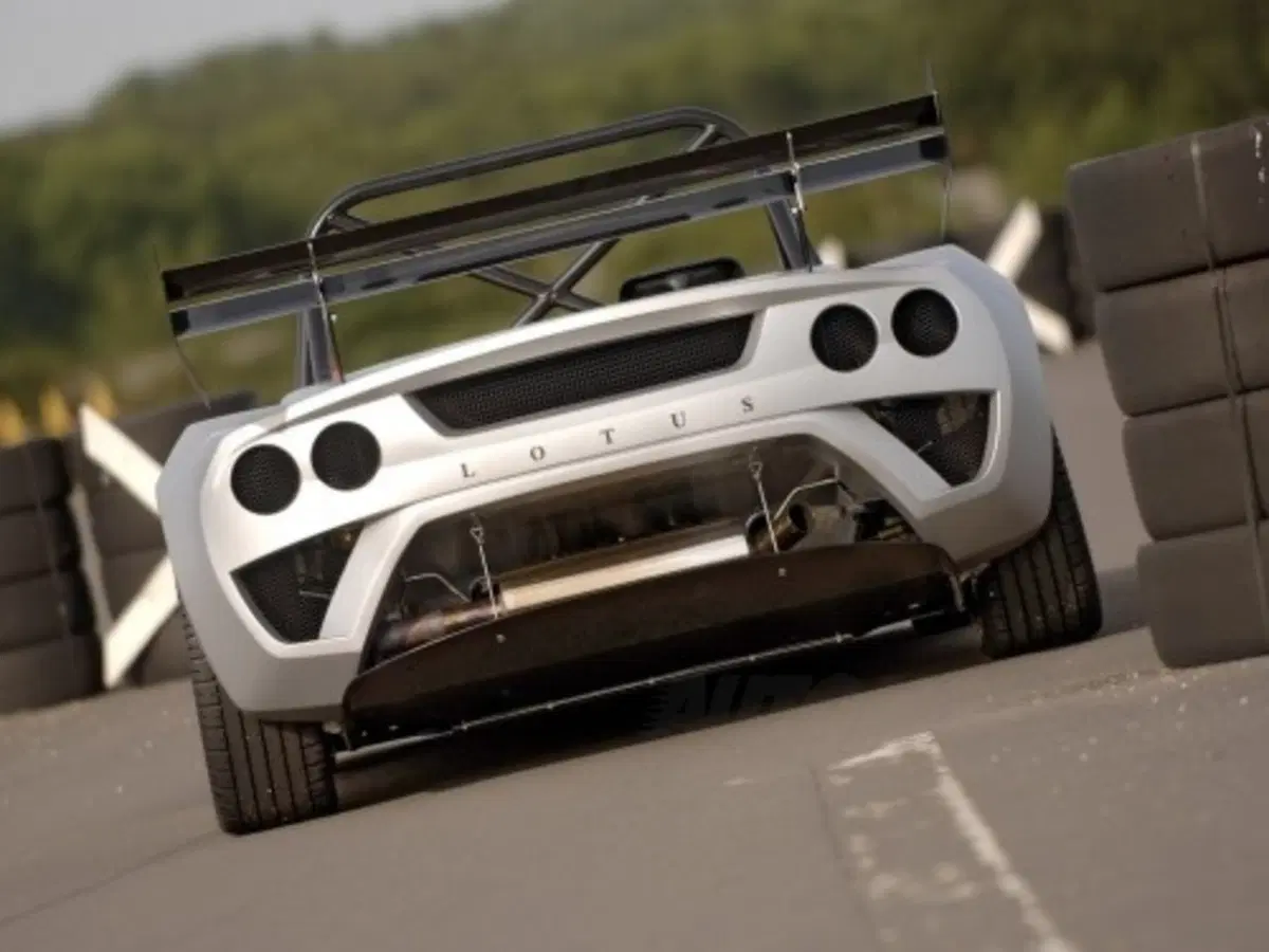 Lotus Circuit Car (4)