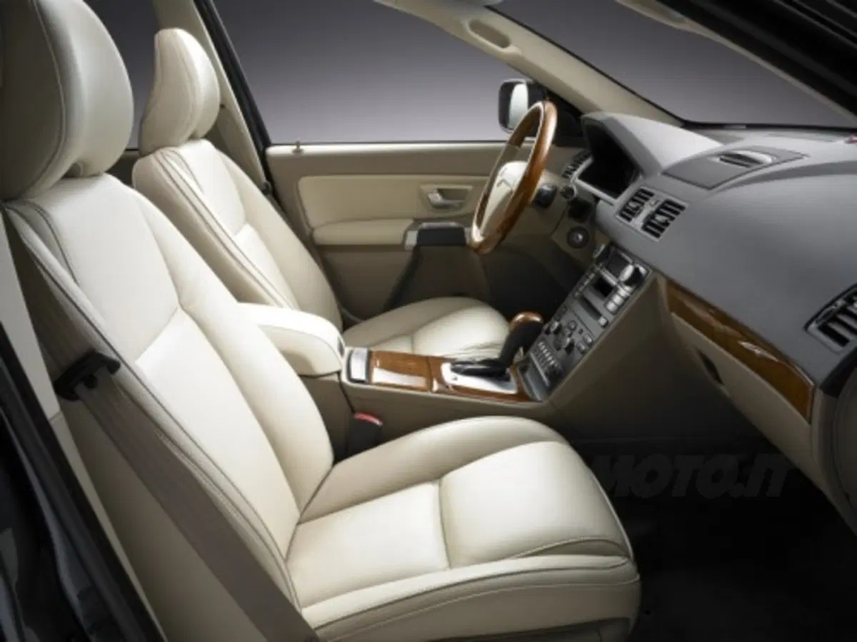 Volvo XC90 restyling (4)
