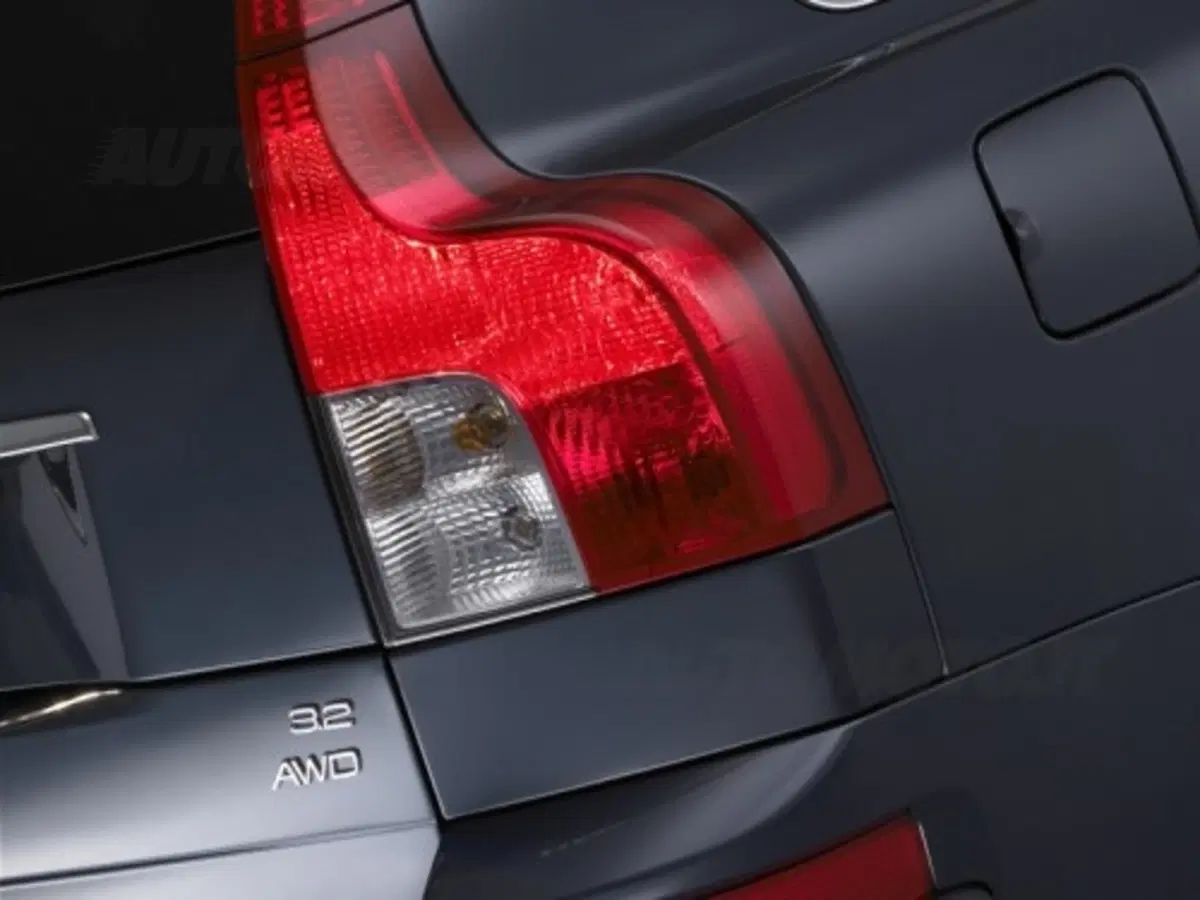 Volvo XC90 restyling (13)