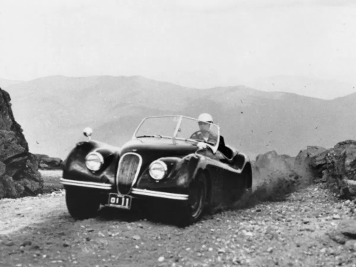 Jaguar: chiude il vecchio impianto di Coventry (9)