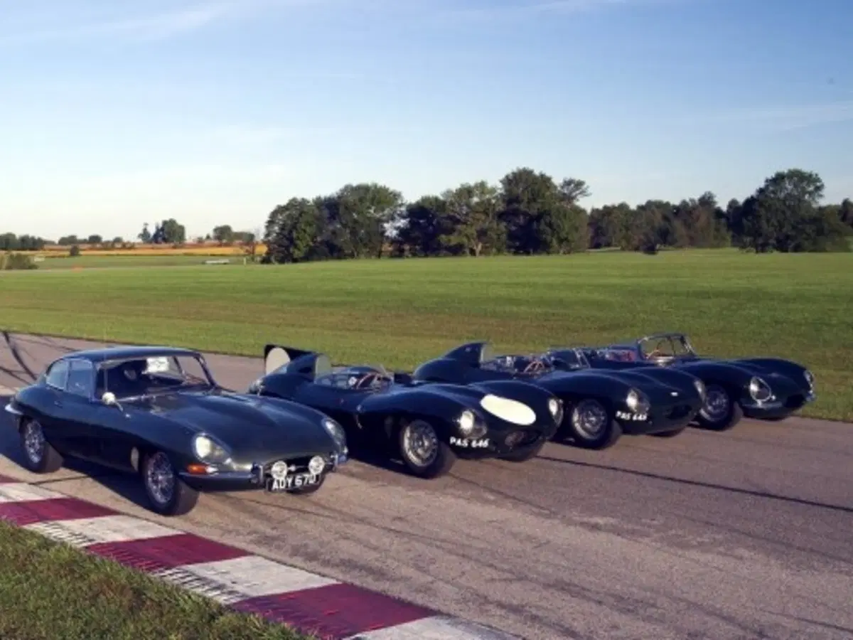 Jaguar: chiude il vecchio impianto di Coventry (22)