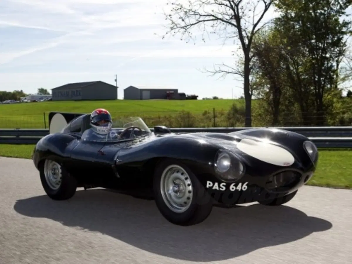 Jaguar: chiude il vecchio impianto di Coventry (30)