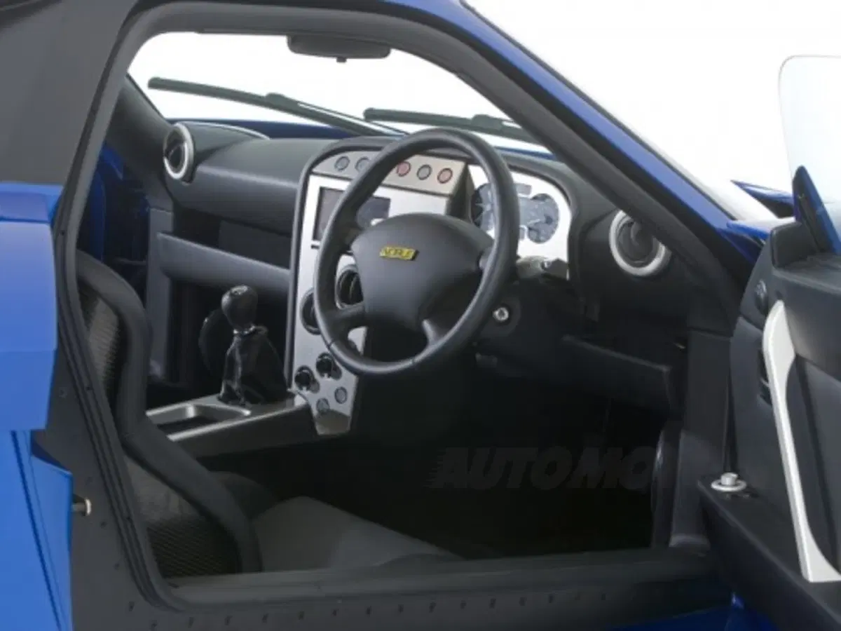 Noble M15 (8)