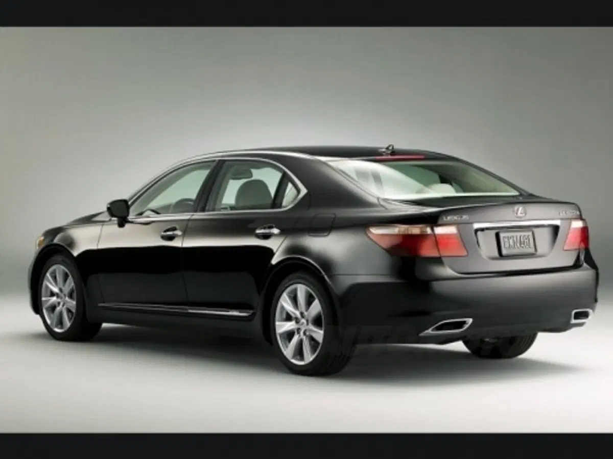 Lexus LS 600h (3)