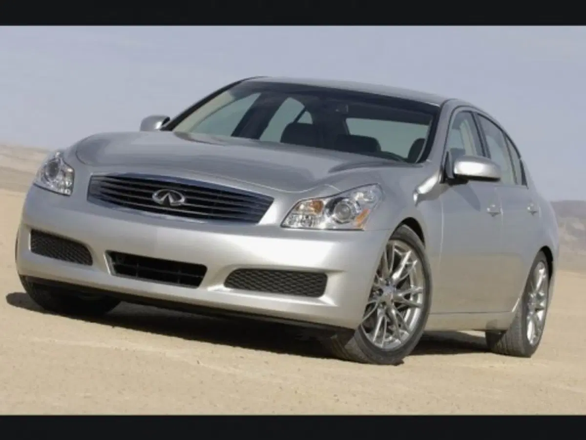 Infiniti G35 (4)