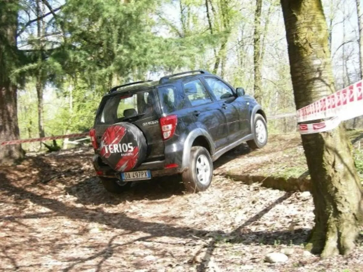 Daihatsu Terios (3)