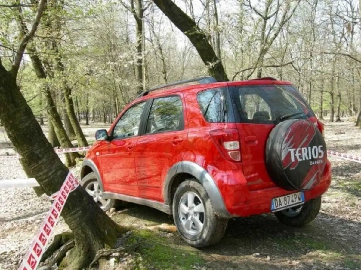 Daihatsu Terios (8)