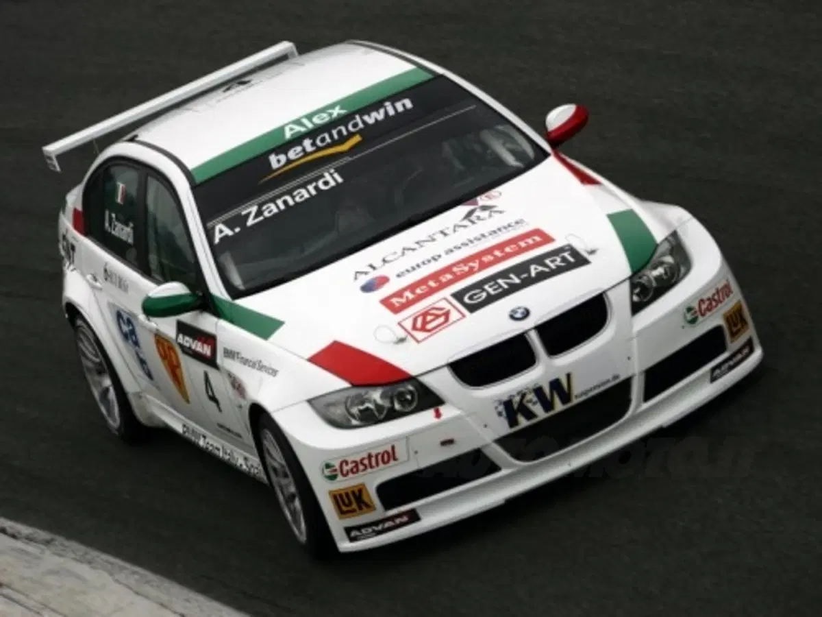 Yokohama: tecnologia WTCC nelle nuove Advan (7)