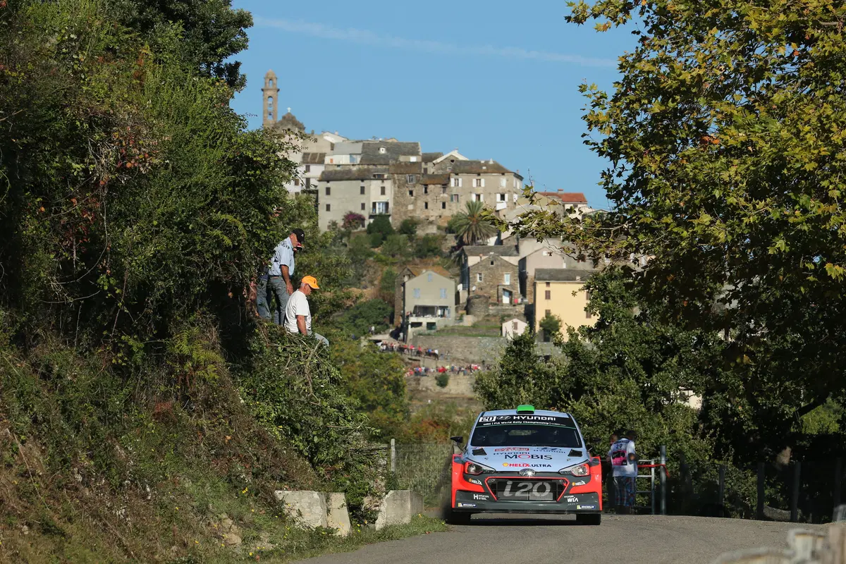 WRC con Hayden Paddon: Corsica (9)