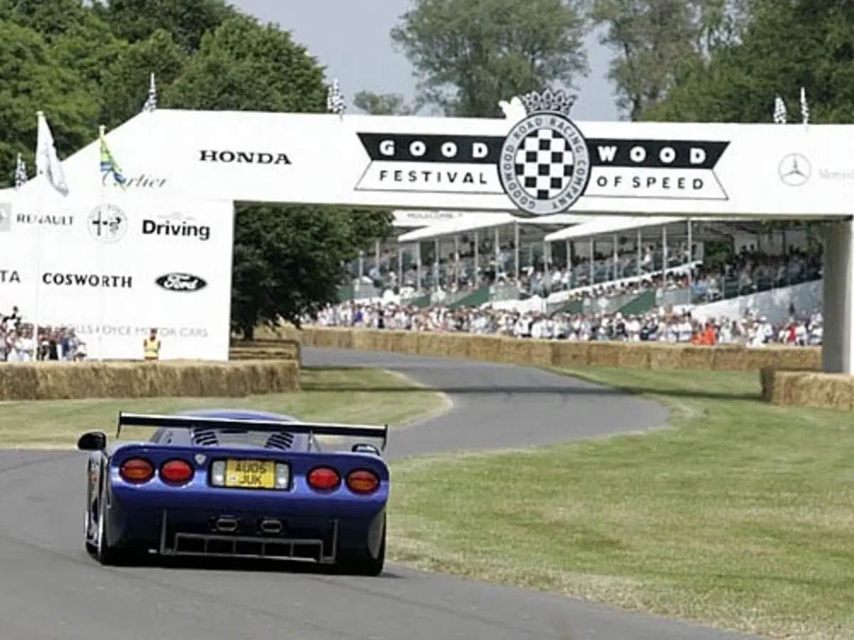 Mosler MT900 (3)