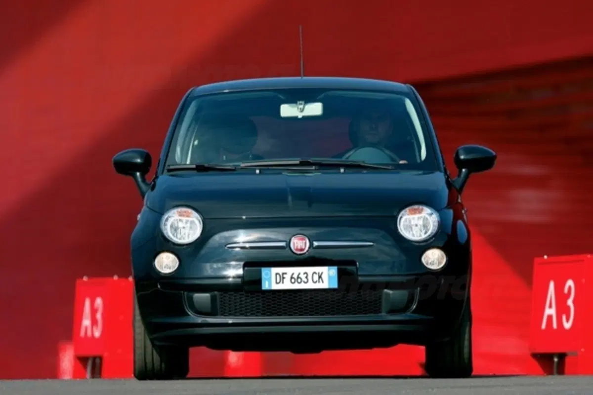 Nuova FIAT 500 (18)