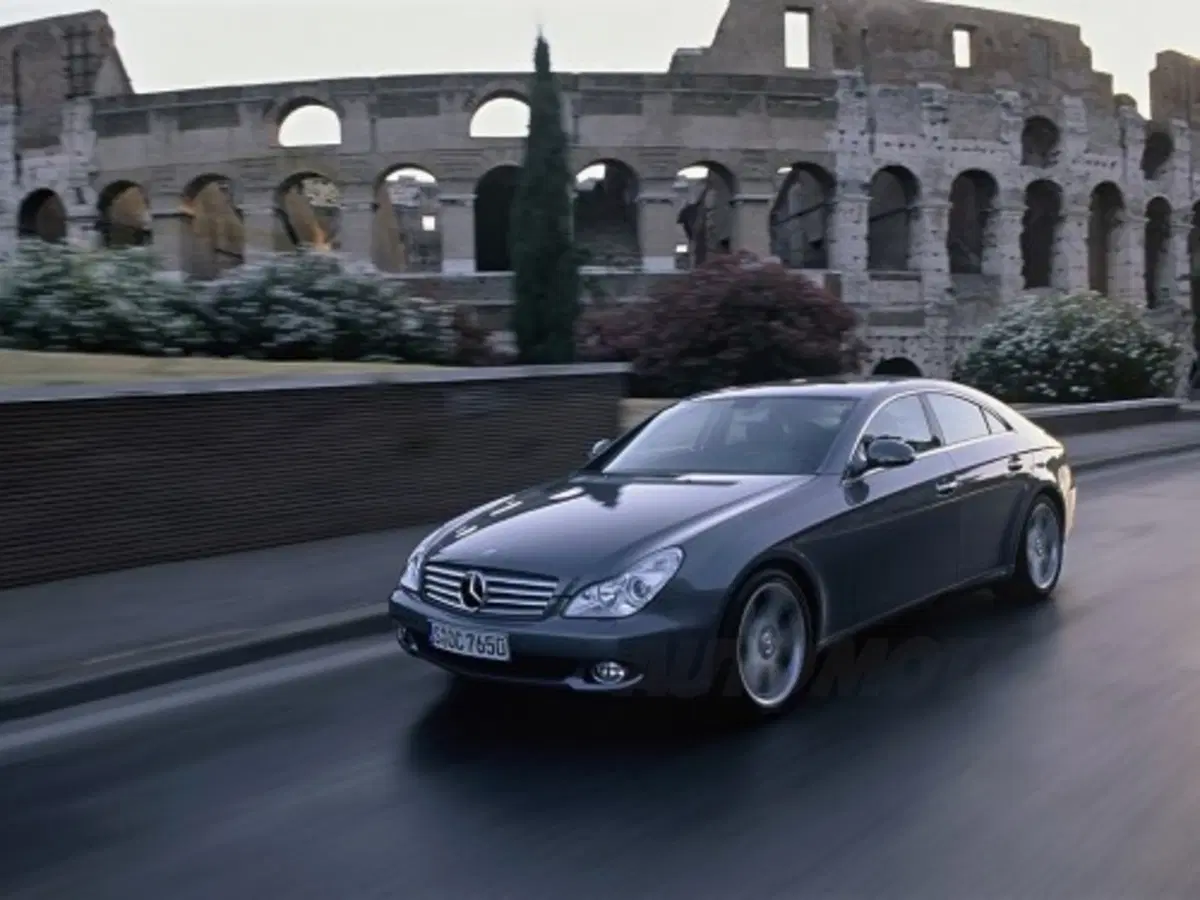 Mercedes CLS M.Y. 2006 (4)