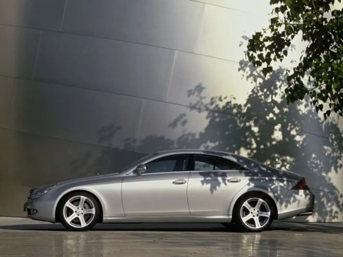 Mercedes CLS M.Y. 2006 (5)