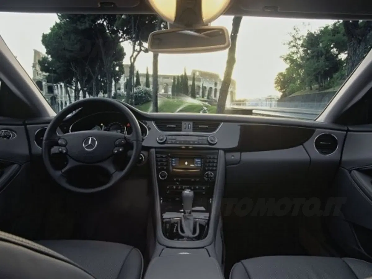 Mercedes CLS M.Y. 2006 (7)