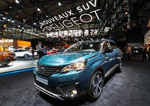 Seat Ateca vs Nuova Peugeot 3008: il confronto al Salone di Parigi