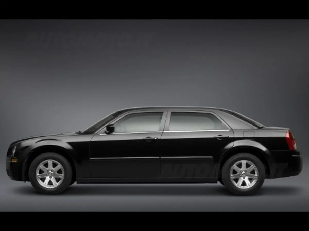 Chrysler 300C Long Wheelbase