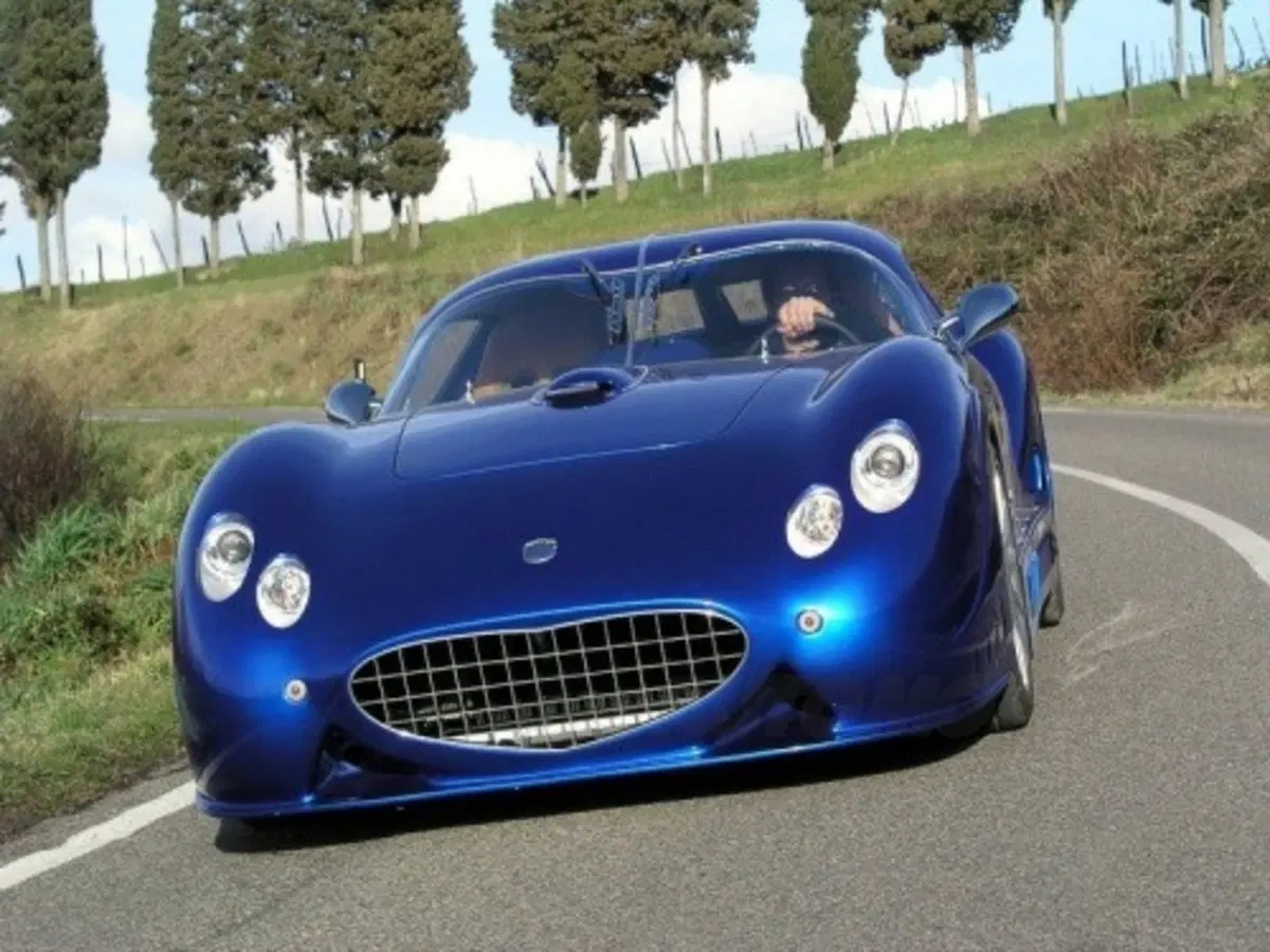 Faralli e Mazzanti Antas V8