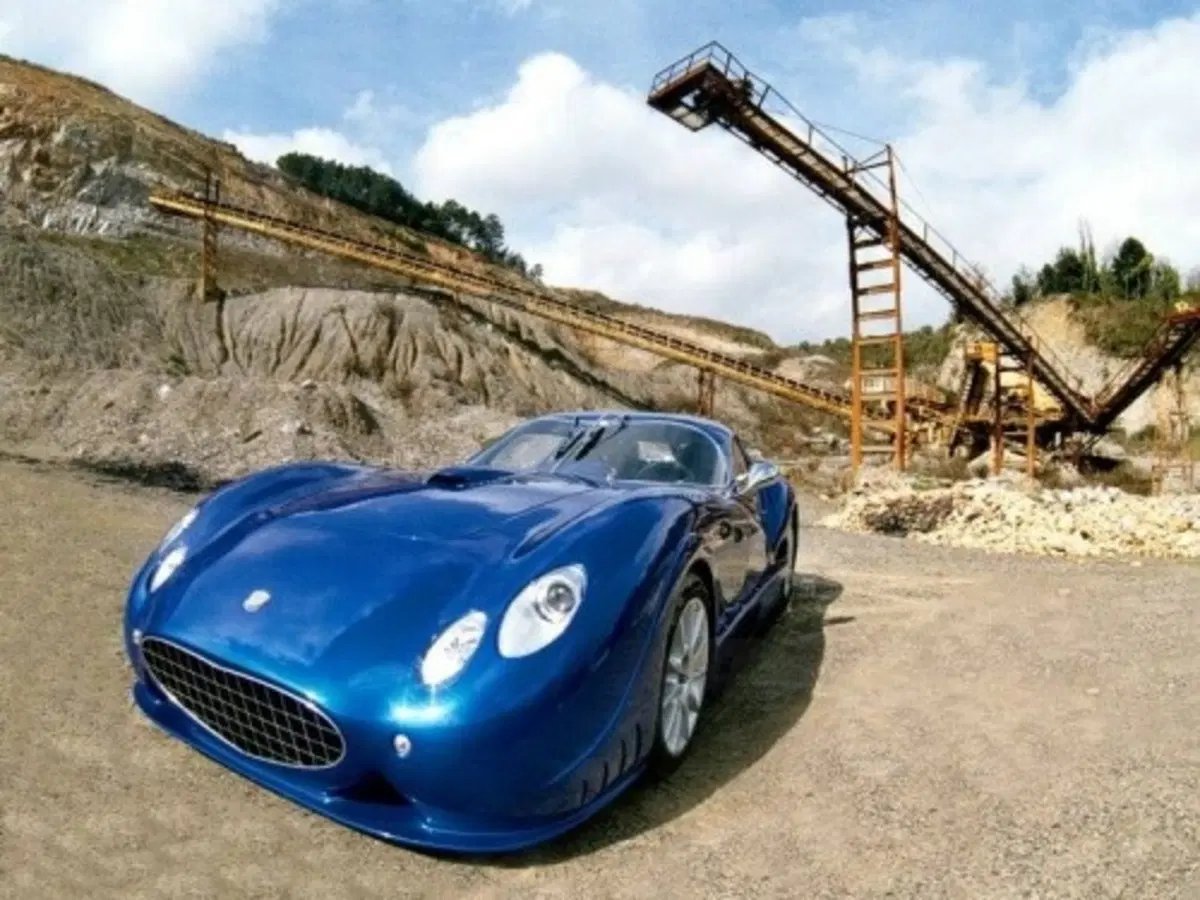 Faralli e Mazzanti Antas V8 (5)