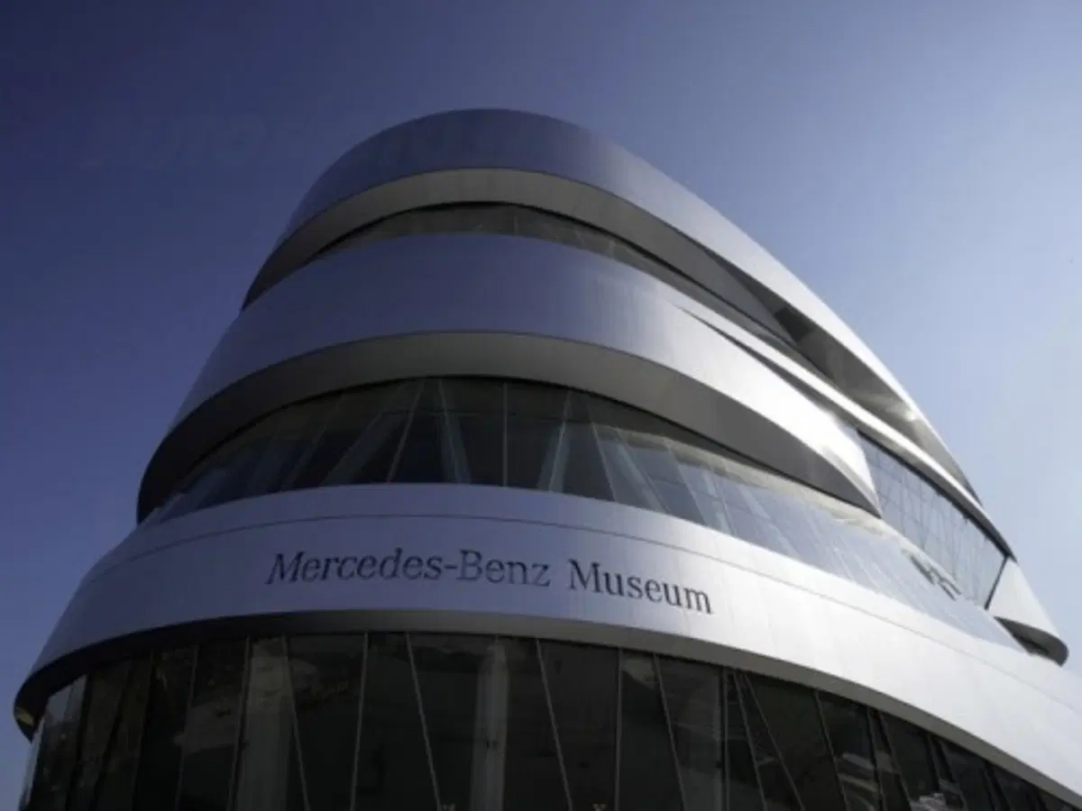 Museo Mercedes (2)
