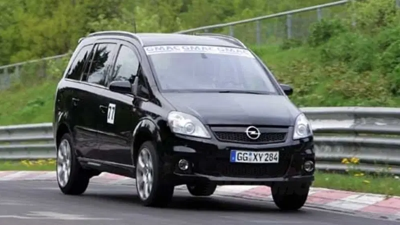 Opel Zafira OPC: record al 'Ring