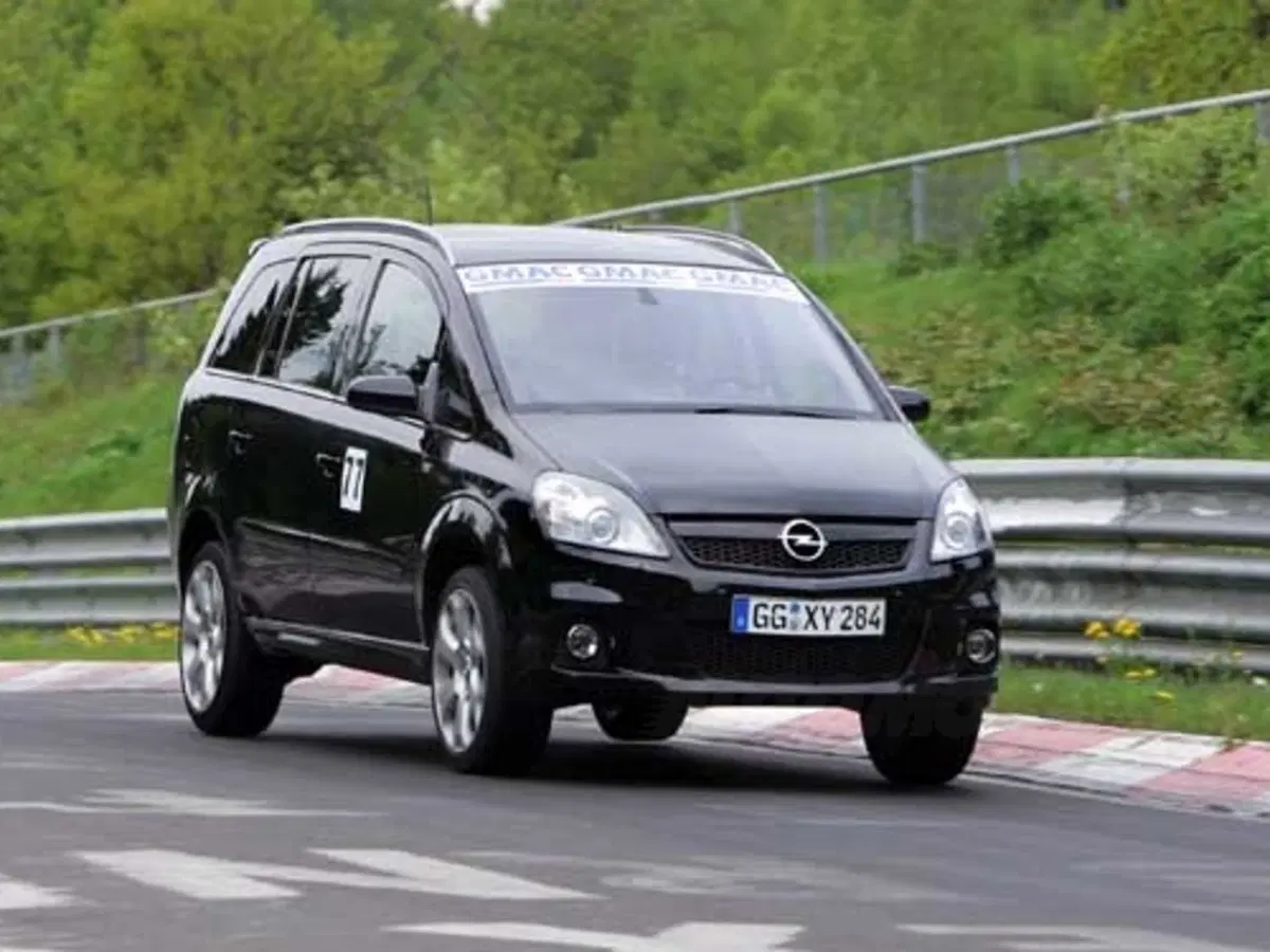 Opel Zafira OPC: record al 'Ring