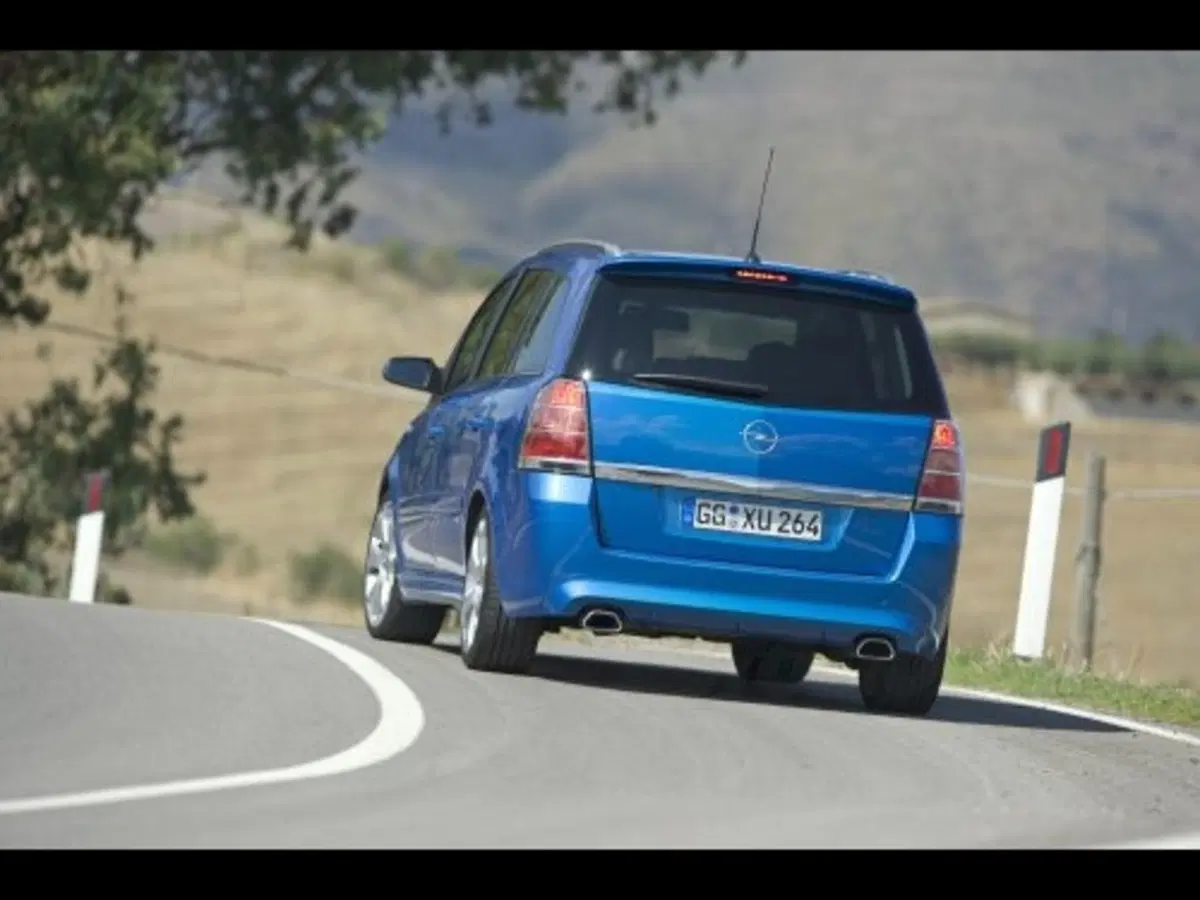 Opel Zafira OPC: record al 'Ring (3)