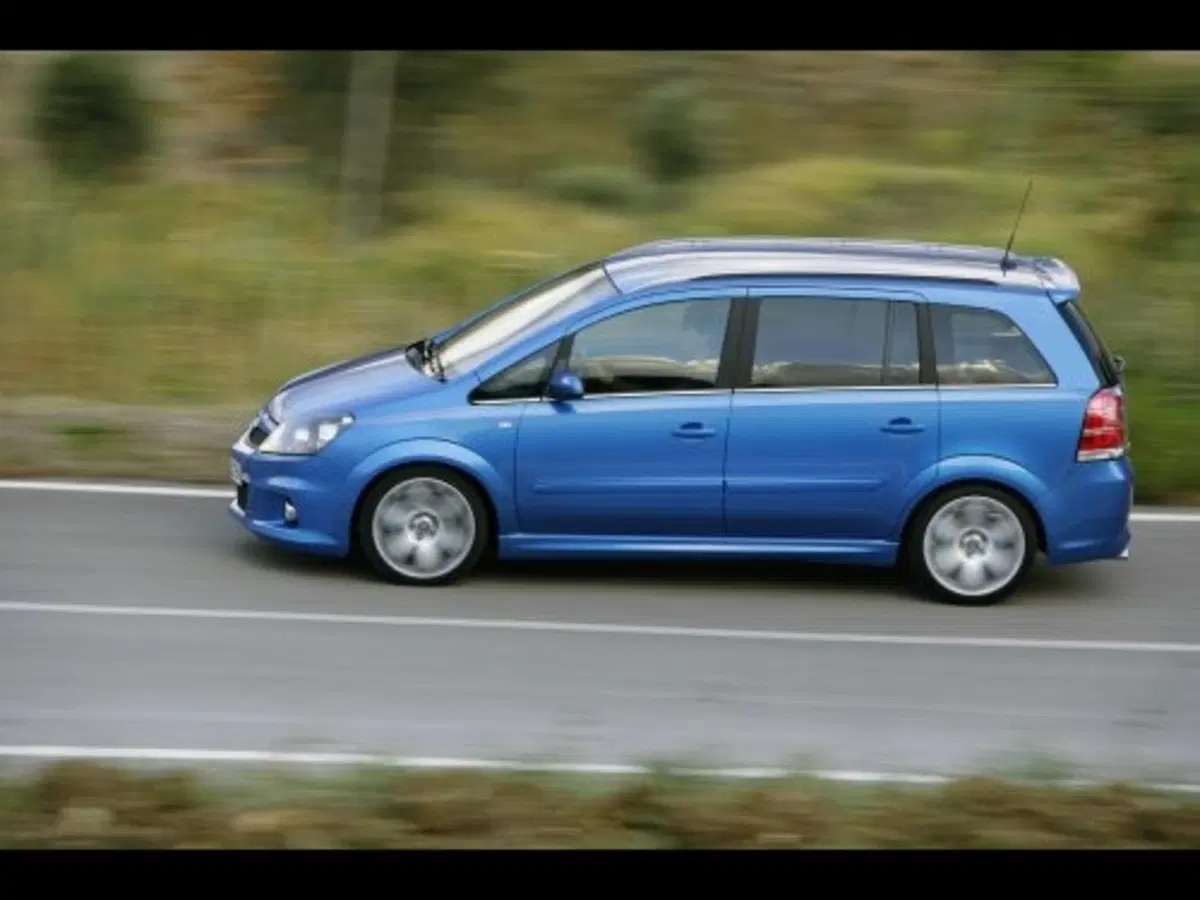 Opel Zafira OPC: record al 'Ring (4)