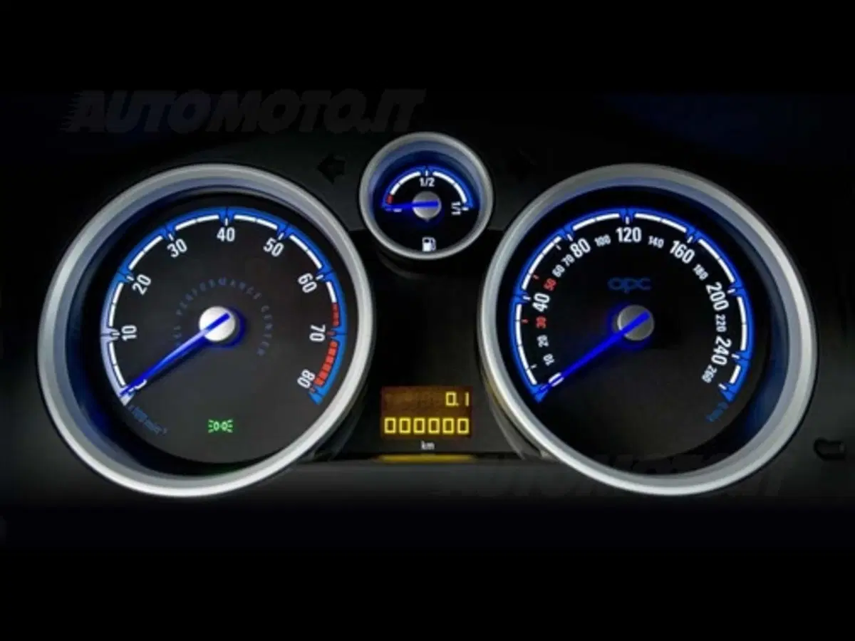 Opel Zafira OPC: record al 'Ring (7)