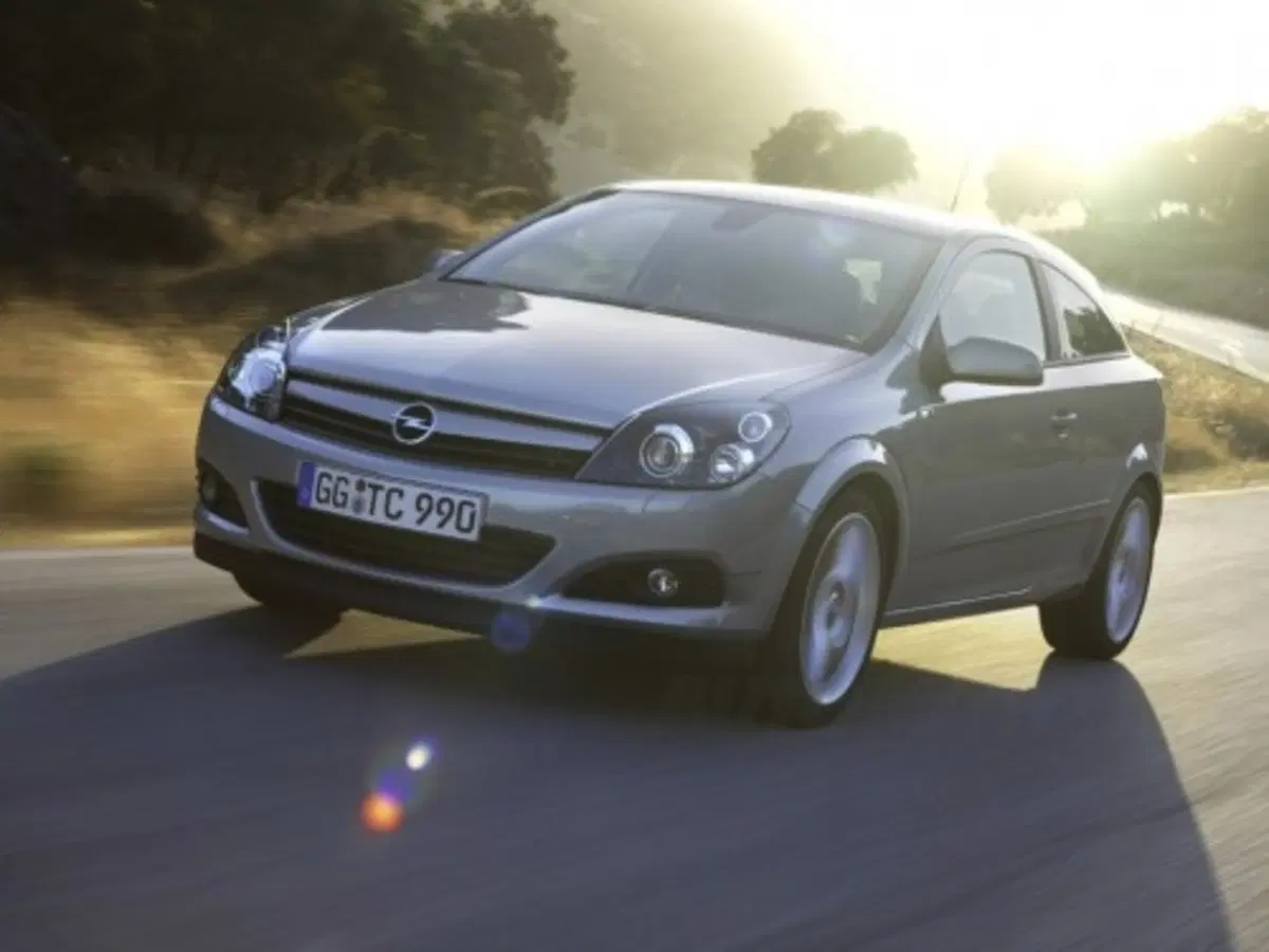Opel Astra (2)