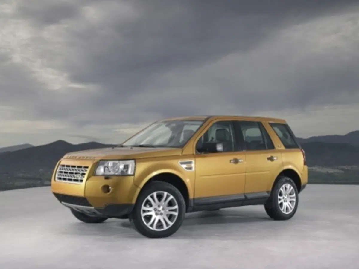 Land Rover Nuova Freelander (6)