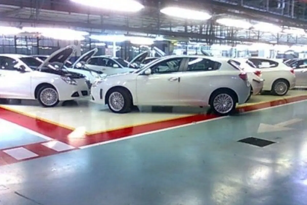 Alfa Romeo Milano (5)