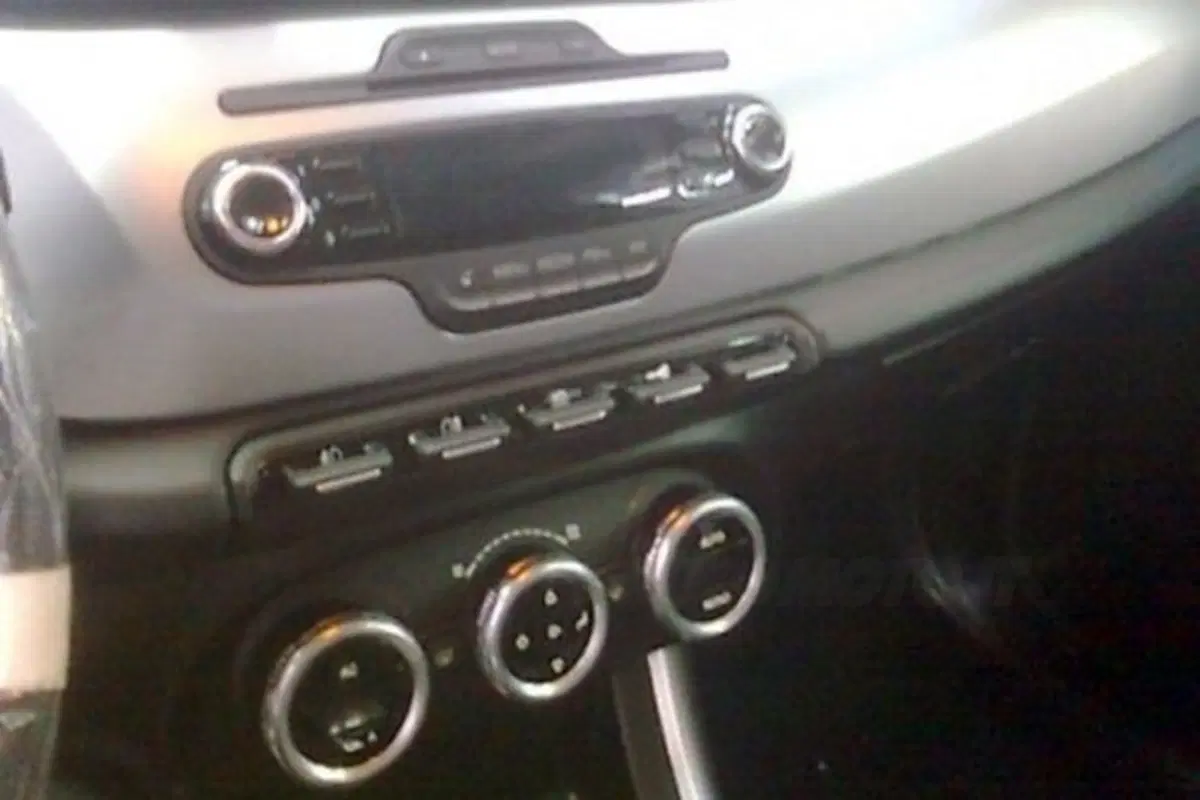 Alfa Romeo Milano (7)