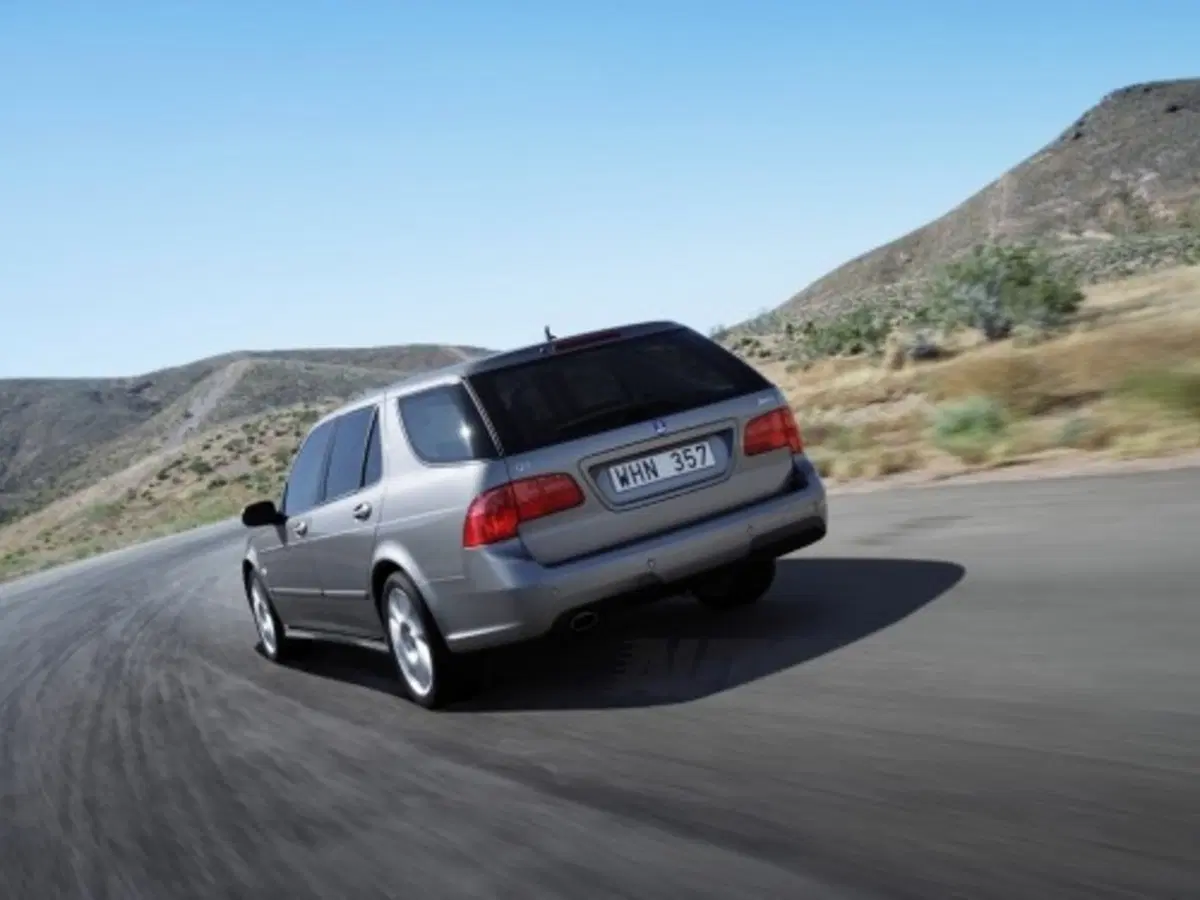 Saab cresce +40% delle vendite in Italia nel 2006. (12)